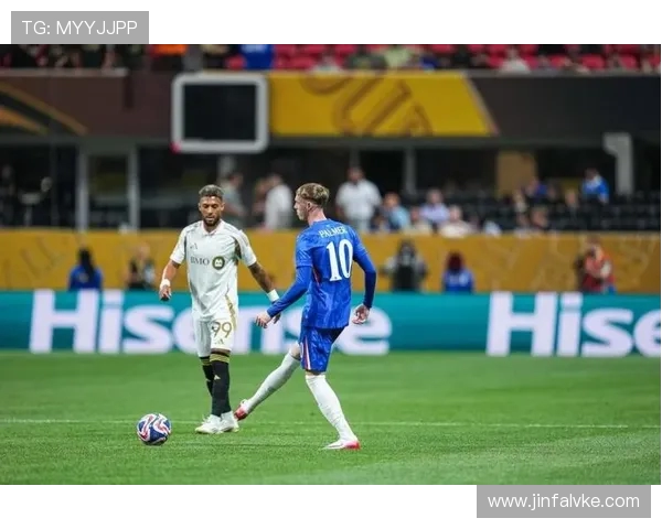 切尔西新援埃苏戈世俱杯首秀替补登场 暴力拼抢展现潜力(2)